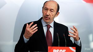 Spain’s opposition Socialists urge Rajoy to resign
