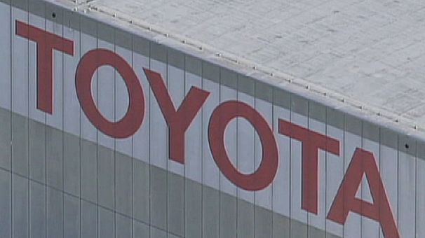 Toyota looks to profit boost
