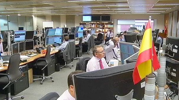 Political scandal, weak economy impact Spanish bonds