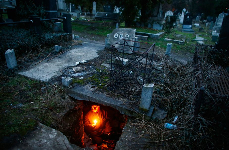 Life among the dead Life among the dead