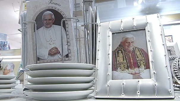 Benedict departures boosts demand for pope memorabilia