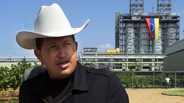 “Mr. Bush you are a donkey” and other memorable Chavez moments