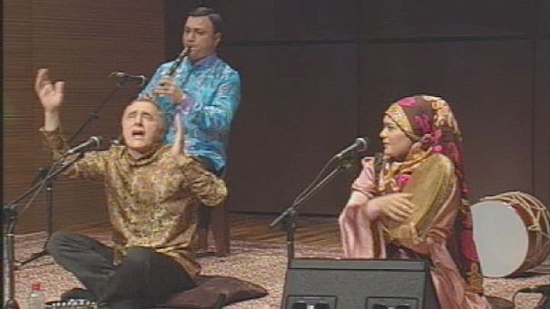 Weaving chords of beauty in Baku