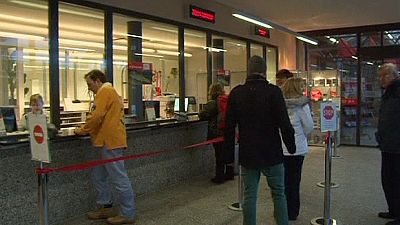 Swiss bank pay to fuel bonus anger Swiss bank pay to fuel bonus anger