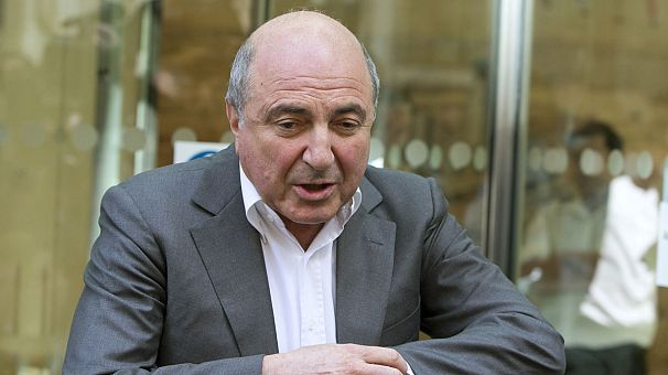 Boris Berezovsky found dead at UK home