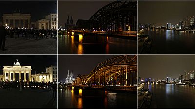 Earth Hour: millions switch off the lights Earth Hour: millions switch off the lights