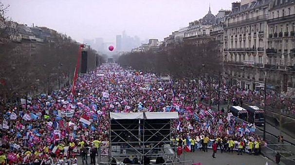Thousands join anti-gay marriage protest in Paris