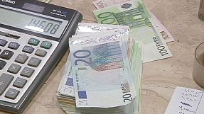 Egypt faces crisis with a devalued currency