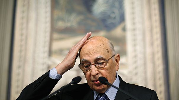 Italy: Napolitano may quit early to end political deadlock