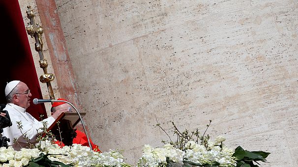 “Riconciliazione”. Papa Francesco benedice la città e il mondo