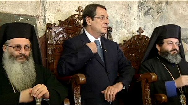 Cipro celebra la Festa Nazionale. Anastasiades apre ai casinò