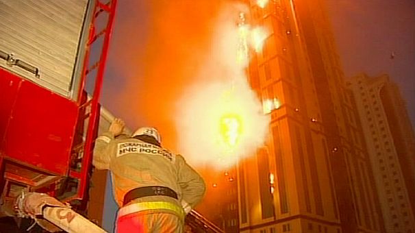 Cecenia. In fiamme grattacielo di Grozny. Nessuna vittima