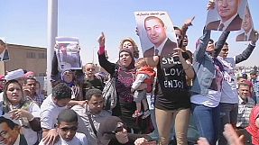 Outside the Mubarak trial, Egypt's divisions are clear