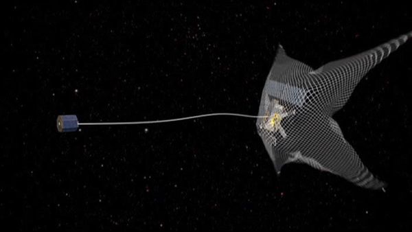 600x338_2504-space-debris-1.jpg