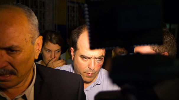 Punch-up in Venezuelan parliament linked to election dispute