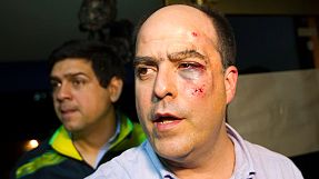 Venezuela, pugni in parlamento