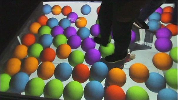 Smart floor that recognises individual footfalls