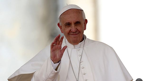Papa Francesco lancia un monito per il lavoro e ricorda il Bangladesh