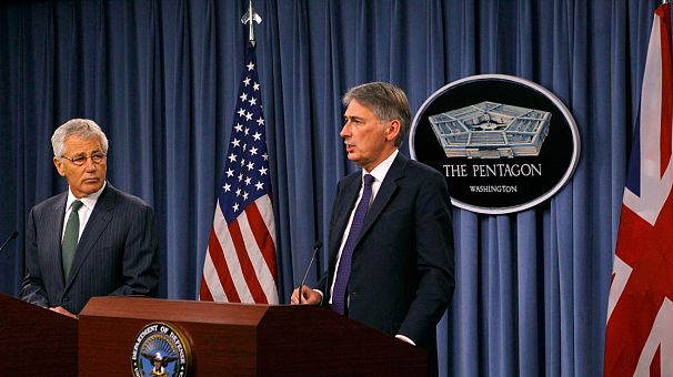 US reconsidering arming Syrian rebels