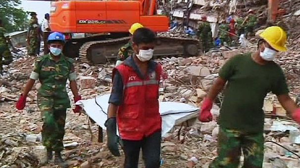 Death toll tops 500 in Bangladesh factory disaster