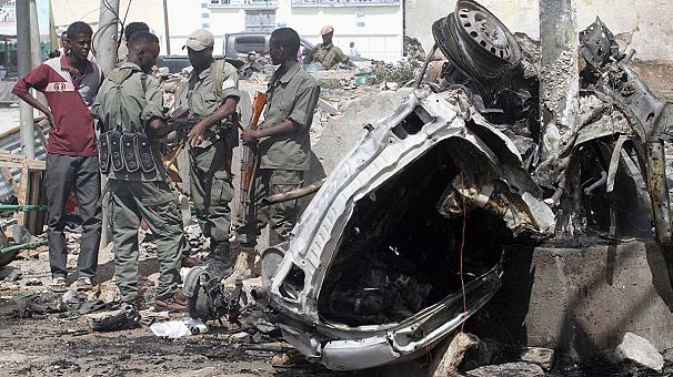 Somali suicide bomber hits Qatari convoy