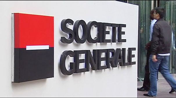 Societe Generale cuts jobs as income falls