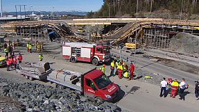 Norwegia: co najmniej jedna ofiara śmiertelna zawalenia się mostu