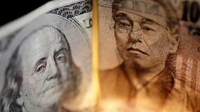 El yen se deprecia por encima de los cien dólares, cumpliendo el objetivo del gobierno japonés