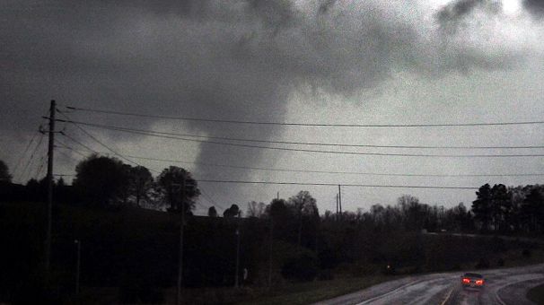 Tornadoes tear through Texas killing 6