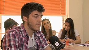 Menacés de sanctions, les enseignants grecs annulent leur grève