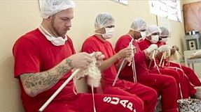 Brazilian prisoners knit their way to freedom