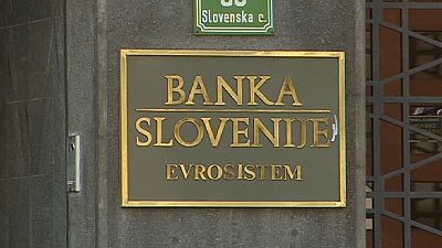 Fitch abaisse la note souveraine de la Slovénie Fitch abaisse la note souveraine de la Slovénie