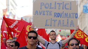Les Italiens dans la rue pour réclamer plus d'emplois