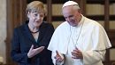 world Il Papa incontra Angela Merkel