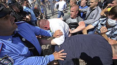 Ucraina, scontri tra cortei pro e contro Yanukovich Ucraina, scontri tra cortei pro e contro Yanukovich