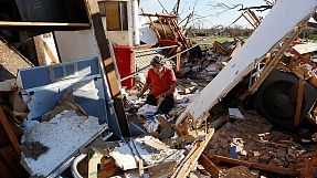 Efforts shift from rescue to recovery in tornado-hit Oklahoma