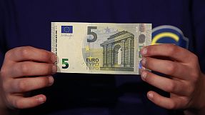 Trouble with the new 5 euro notes