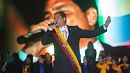 Correa toma posse pela terceira vez