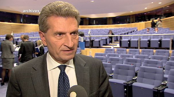 El comisario Oettinger reparte críticas en la UE y asegura que Italia es “ingobernable”