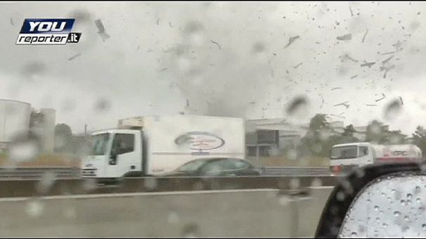 Un tornado provoca destrozos en el norte de Italia