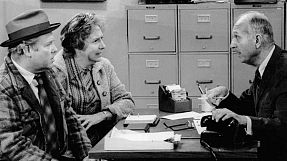 Actress Jean Stapleton dies at age 90