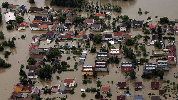 SEGUIMIENTO METEOROLÓGICO... - Página 46 606x341_227092_las-inundaciones-ponen-al-limite-a-l