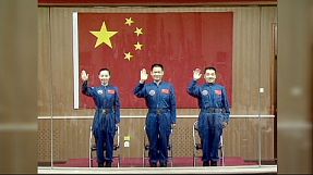 China speeds up its race to space
