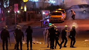 PM promise to meet Taksim park protesters fails to end the violence