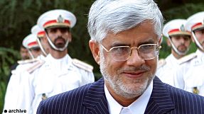 Aref drops out of Iran presidential race in favour of 'dark horse' candidate