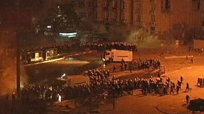 Police crackdown hard on protesters to clear Istanbul square