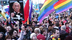 Russia bans gay 