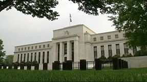 Fed seen keeping options open on stimulus