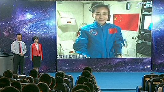 Cina, lezioni di fisica in tv. Ma l’insegnante è nello spazio Cina, lezioni di fisica in tv. Ma l’insegnante è nello spazio