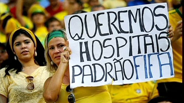 Manifestações históricas no Brasil abalam classe política